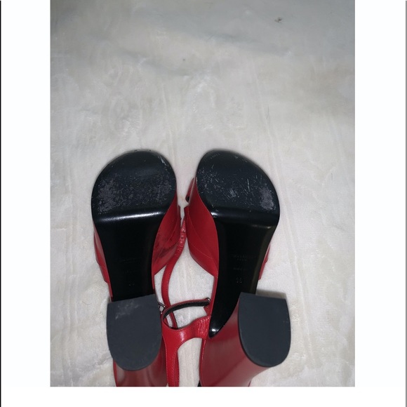 Red sandals - Picture 5 of 7